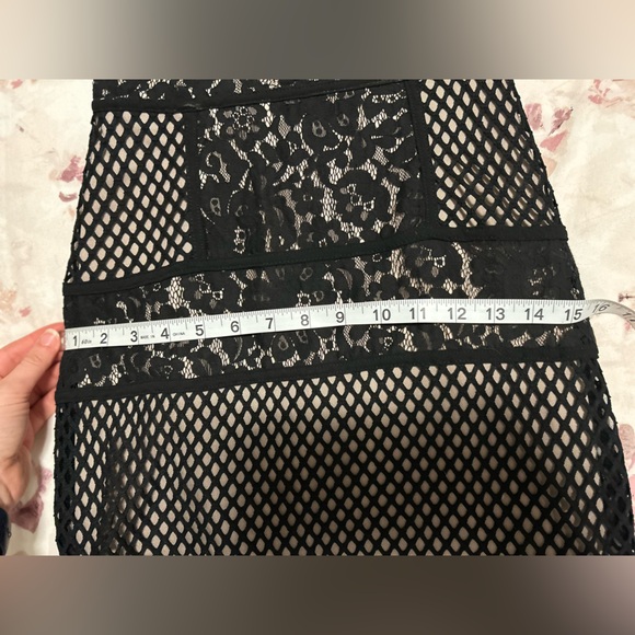 YAYA&CO Gorgeous Lace Cocktail Dress - Picture 7 of 7